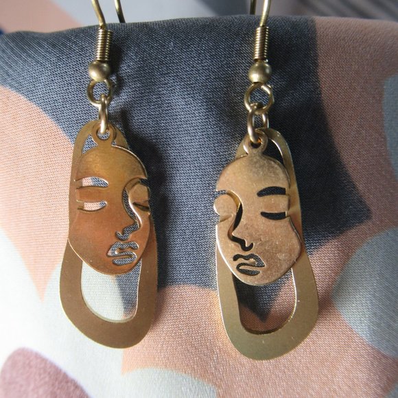 Dreaming Face Earrings, Abstract Halo Golden Brass - Picture 3 of 5
